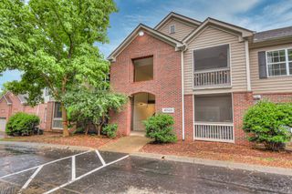 6820 Highway 70 S Apt 208, Nashville, TN 37221