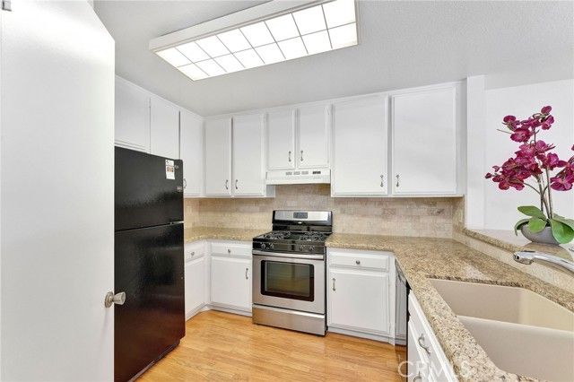 22198 Cedar Pointe 1F, Lake Forest (el Toro), CA 92630