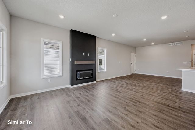 912 Sawgrass Drive, Norwalk, IA 50211