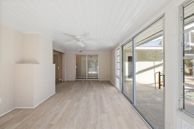 835 Royal Palm Place, Vero Beach, FL 32960