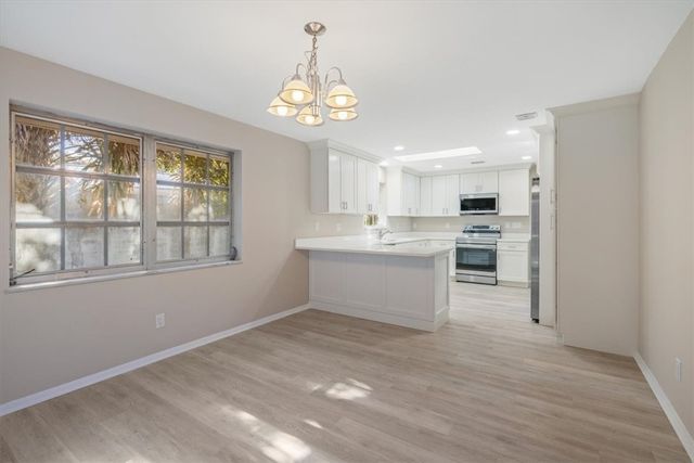 835 Royal Palm Place, Vero Beach, FL 32960