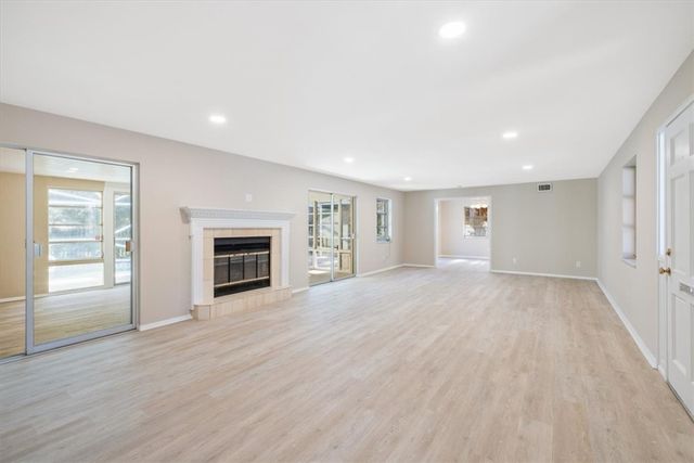 835 Royal Palm Place, Vero Beach, FL 32960