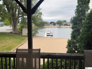 17303 Paradise Road, Bellevue, NE 68123
