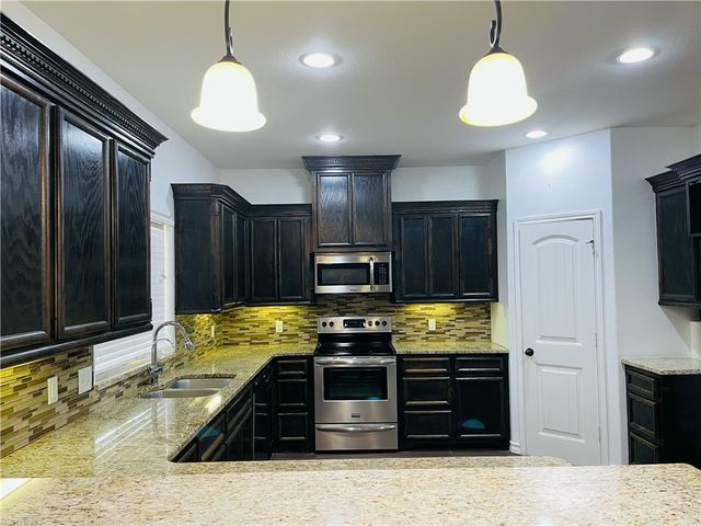 8218 Merlin Pl, Corpus Christi, TX 78414