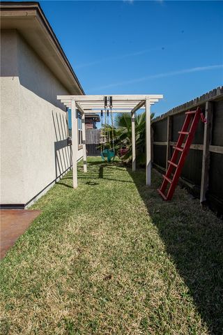 8218 Merlin Pl, Corpus Christi, TX 78414