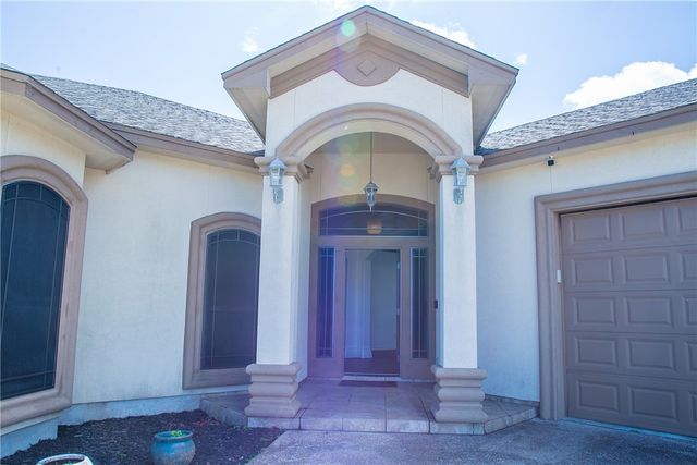 8218 Merlin Pl, Corpus Christi, TX 78414