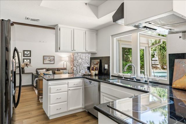 8535 Winding Way, Fair Oaks, CA 95628