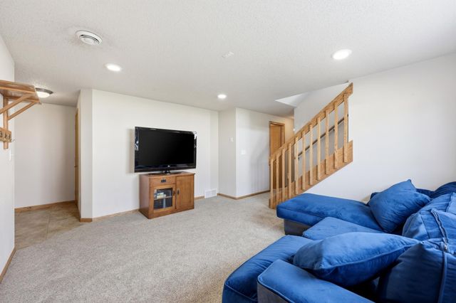 3501 10th Street S, Moorhead, MN 56560