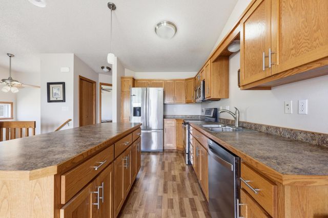 3501 10th Street S, Moorhead, MN 56560