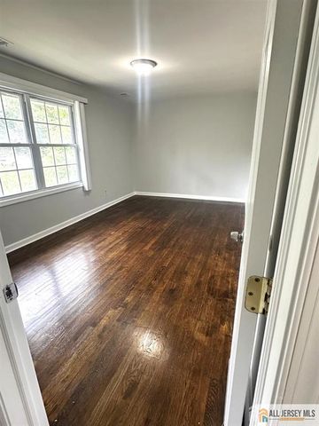 2950 Washington Road, Sayreville, NJ 08859