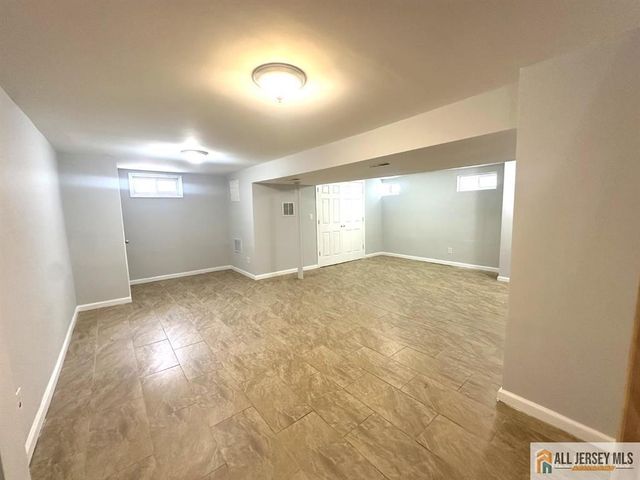 2950 Washington Road, Sayreville, NJ 08859