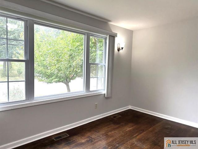 2950 Washington Road, Sayreville, NJ 08859