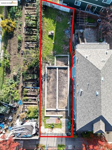 1633 8Th St, Oakland, CA 94607