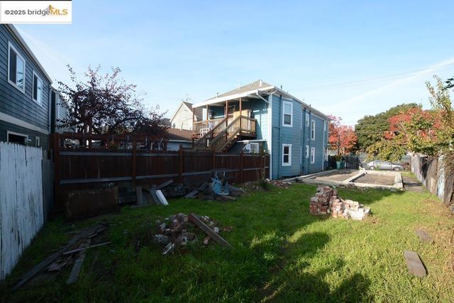 1633 8Th St, Oakland, CA 94607