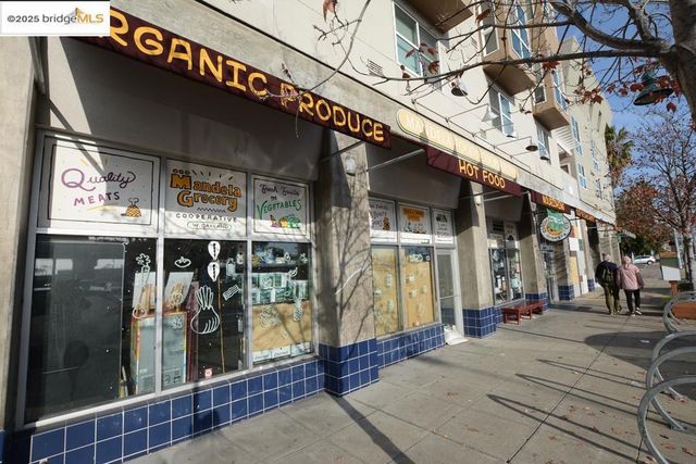 1633 8Th St, Oakland, CA 94607