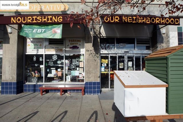 1633 8Th St, Oakland, CA 94607