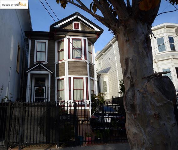 1633 8Th St, Oakland, CA 94607