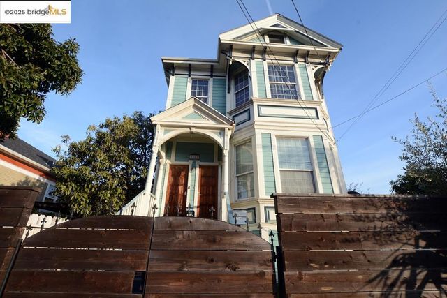 1633 8Th St, Oakland, CA 94607