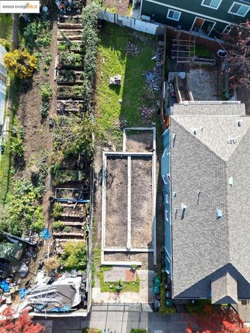1633 8Th St, Oakland, CA 94607