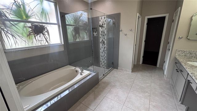 4613 RIVER OVERLOOK DRIVE, Valrico, FL 33596