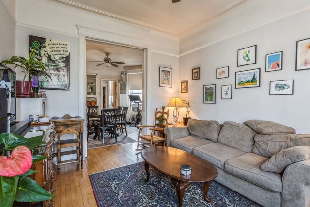 3140 N Kenmore Avenue 3, Chicago, IL 60657