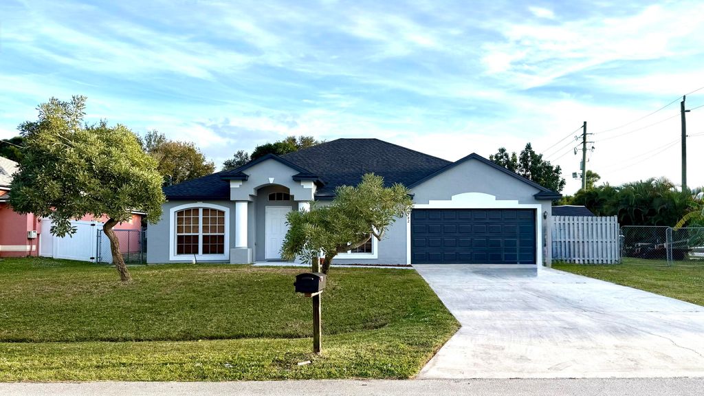 782 SW Amber Terrace, Port St. Lucie, Port St Lucie, FL 34953