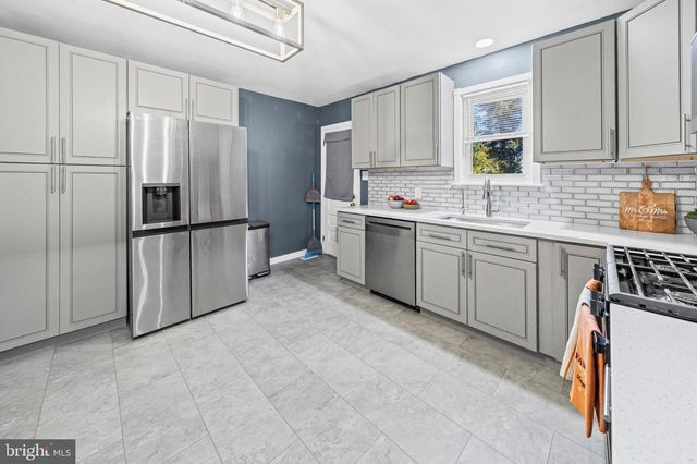 7513 BRIGHTSIDE AVE, Baltimore, MD 21237