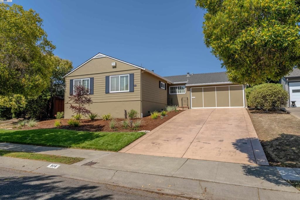 914 School St, San Leandro, CA 94577