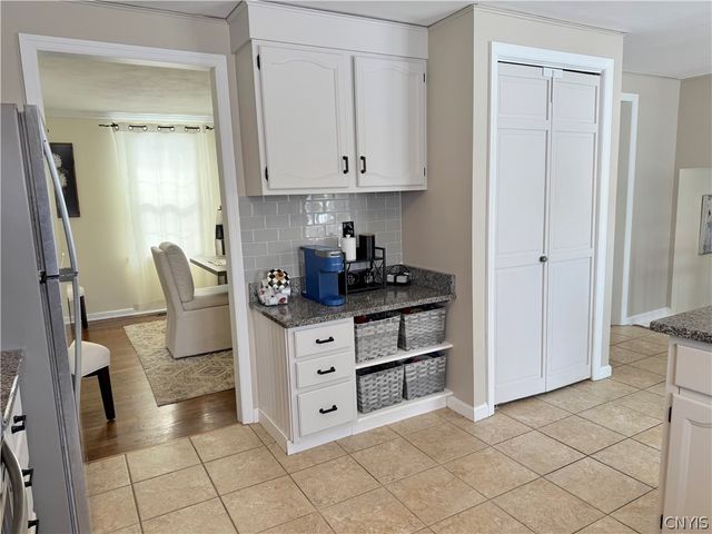 4245 Rancho Park Drive, Clay, NY 13090