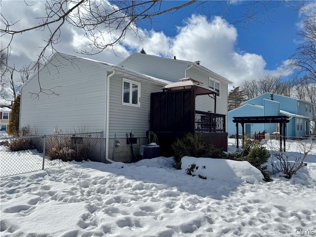 4245 Rancho Park Drive, Clay, NY 13090