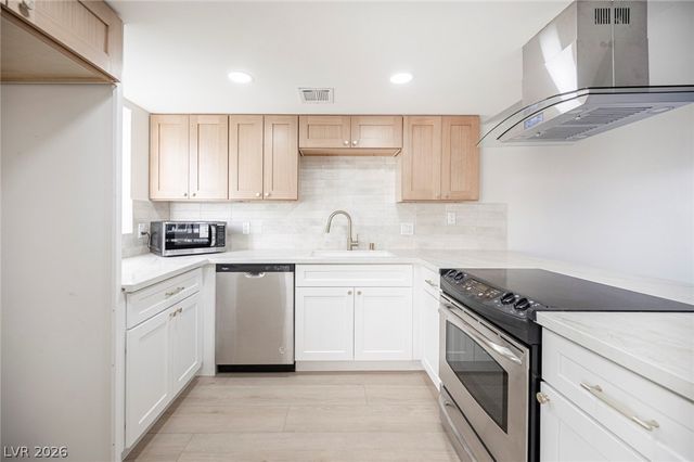 208 North Bruce Street C, Las Vegas, NV 89101