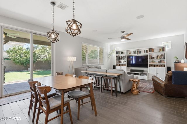 4261 E AMBER Lane, Gilbert, AZ 85296