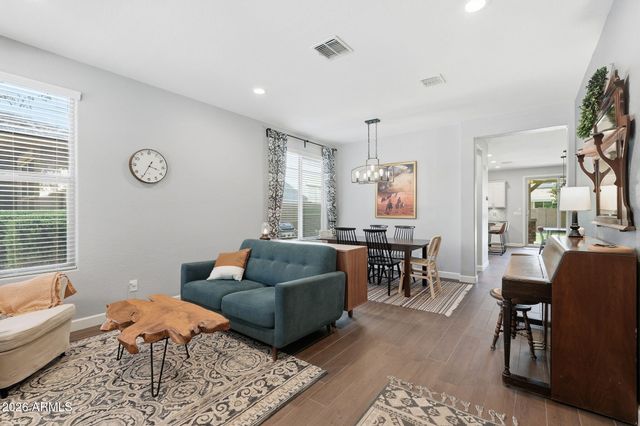 4261 E AMBER Lane, Gilbert, AZ 85296