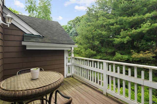 4 Winterberry Lane, Briarcliff Manor, NY 10510