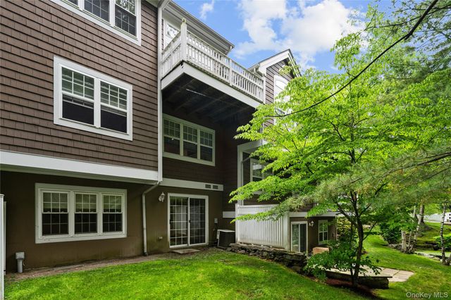 4 Winterberry Lane, Briarcliff Manor, NY 10510