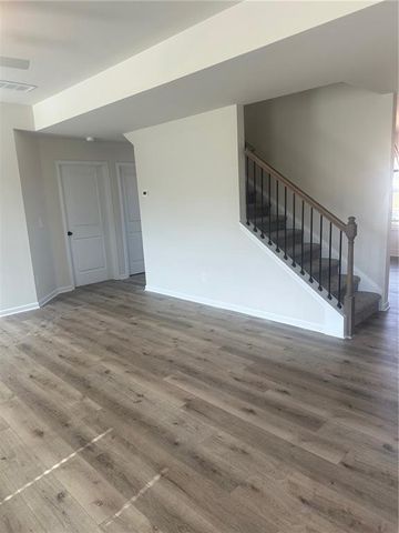 636 Rodeo Drive, Auburn, GA 30011