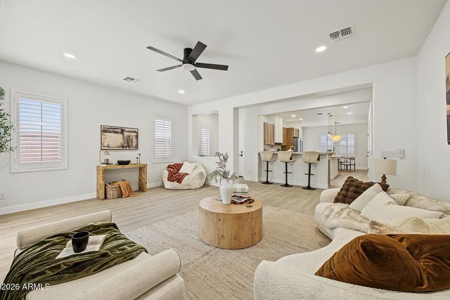 4410 E CAMPO BELLO Drive, Phoenix, AZ 85032