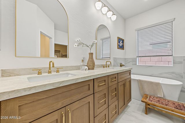 4410 E CAMPO BELLO Drive, Phoenix, AZ 85032