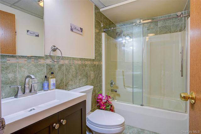 41 Beechwood Avenue House, Mount Vernon, NY 10553