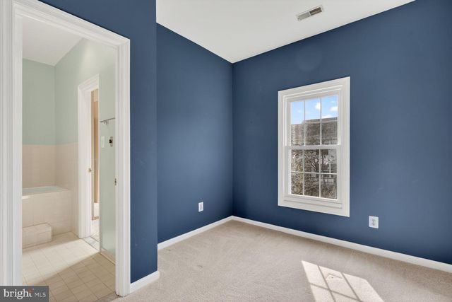 119 RIVER RD, Occoquan, VA 22125