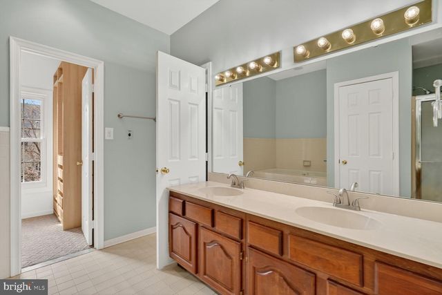 119 RIVER RD, Occoquan, VA 22125