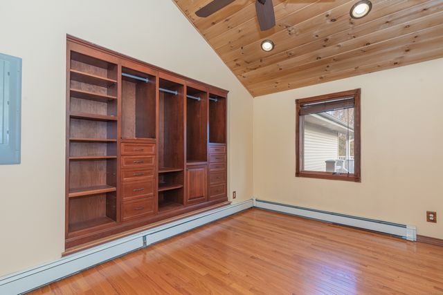9 Cheryl Lane, Prospect, CT 06712