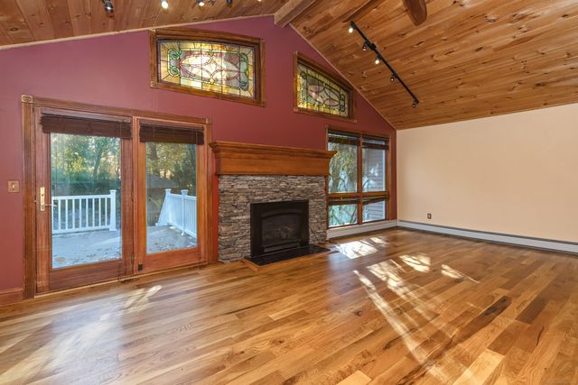 9 Cheryl Lane, Prospect, CT 06712