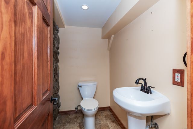 9 Cheryl Lane, Prospect, CT 06712