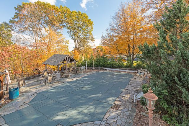 9 Cheryl Lane, Prospect, CT 06712