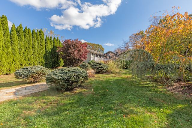 9 Cheryl Lane, Prospect, CT 06712