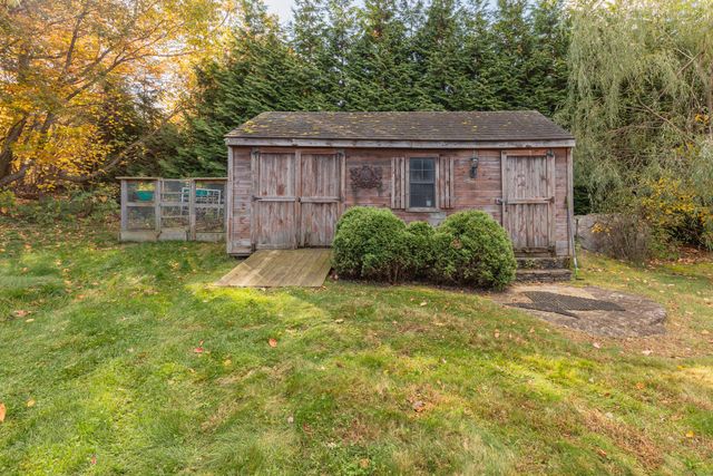 9 Cheryl Lane, Prospect, CT 06712