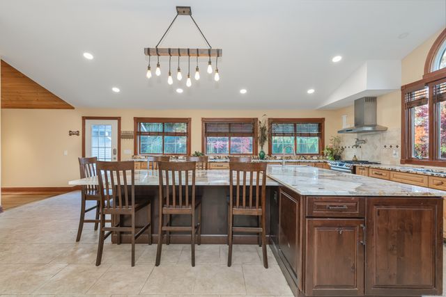 9 Cheryl Lane, Prospect, CT 06712