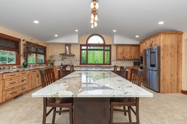 9 Cheryl Lane, Prospect, CT 06712