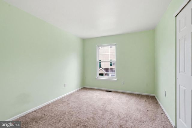37 ELKINGTON DR, Mount Laurel, NJ 08054
